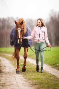Bluza_Look_Good_Różowa (5).webp