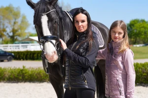 Performance_Hybrid_Black_Gold (1).webp