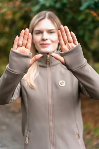 Scuba_Taupe (7).webp