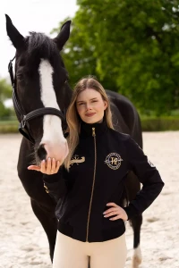 Bomberka_Czarna (3).webp