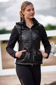 Softshell_True_Rider_Shield_Black_and_Gold.webp