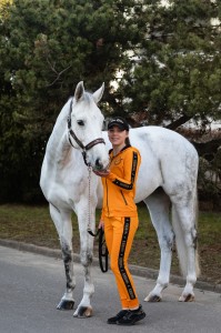 musztardowa bluza z lampasami born to ride