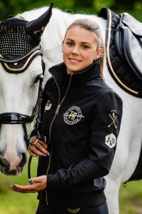 Bomberka Black & Gold (5)