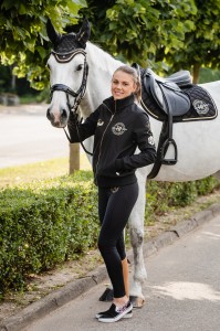 Bomberka Black & Gold (7)